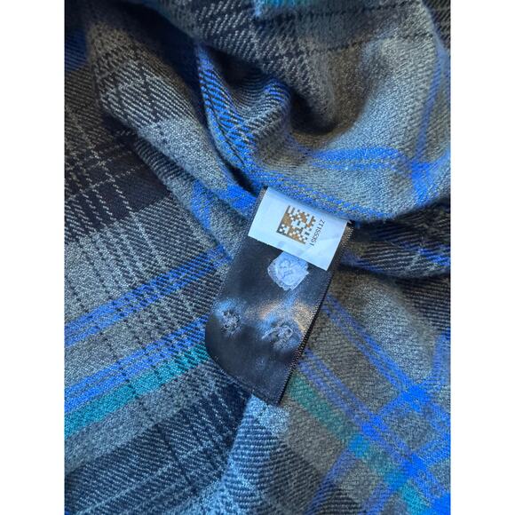 The North Face Long sleeve, button down Heavy Flannel, shirt, Large; Gray & Blue - Picture 8 of 11